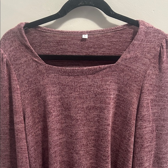 Chic Burgundy Women's Blouse - Picture 12 of 14